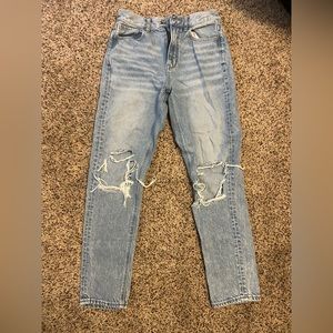 mom jeans- go to jeans so cute